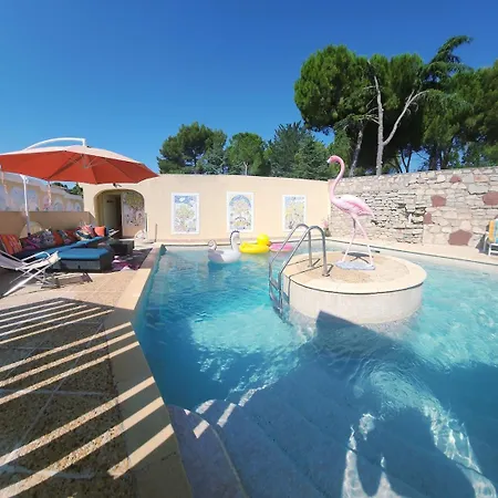 F2 Neuf Piscine *